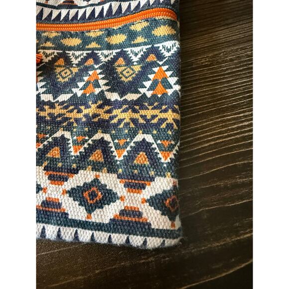 6/$25 Olivia Moss Multicolor Aztec Wanderlust Cross Over Bag - Picture 7 of 9